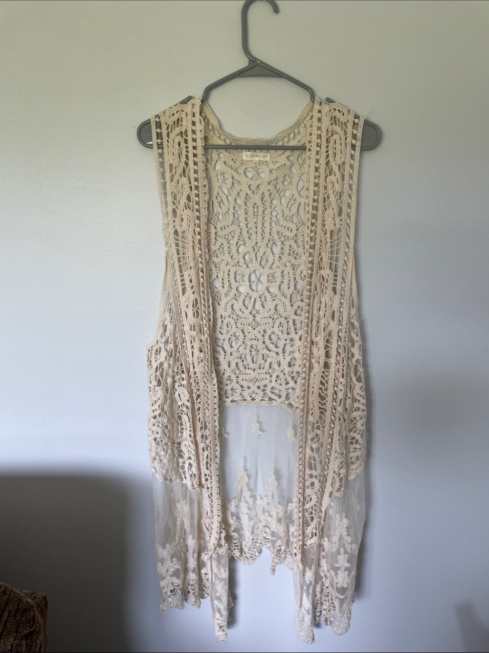 Ultra Flirt Crochet Lace Openwork Vest in Cream